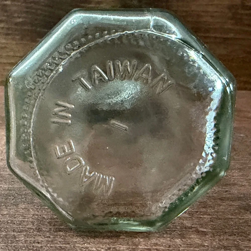 Vintage Clear Glass Octagonal Shaker Stainless Steel Lid Made in Taiwan